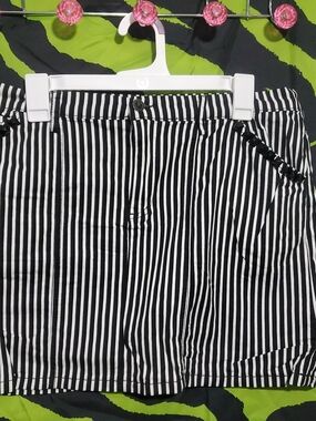 Sourpuss - Black And White Mini Skirt
